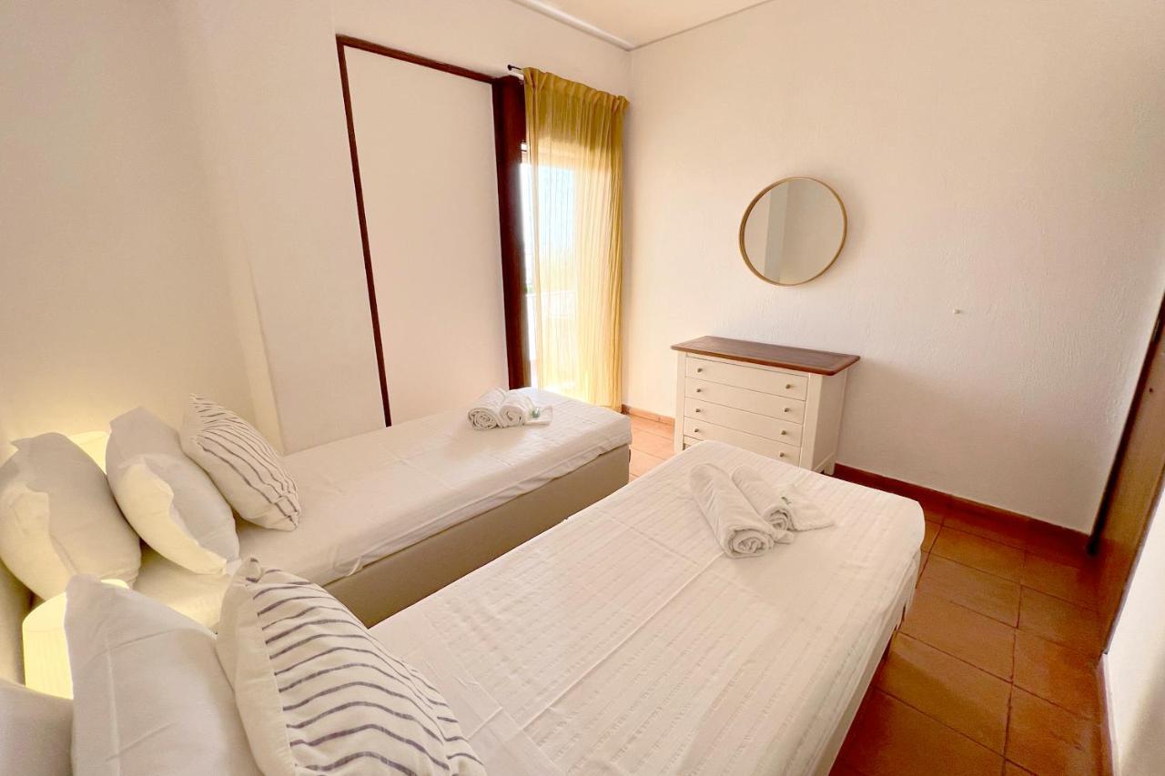 Apartment On The Beach By Amcf Alvor Εξωτερικό φωτογραφία