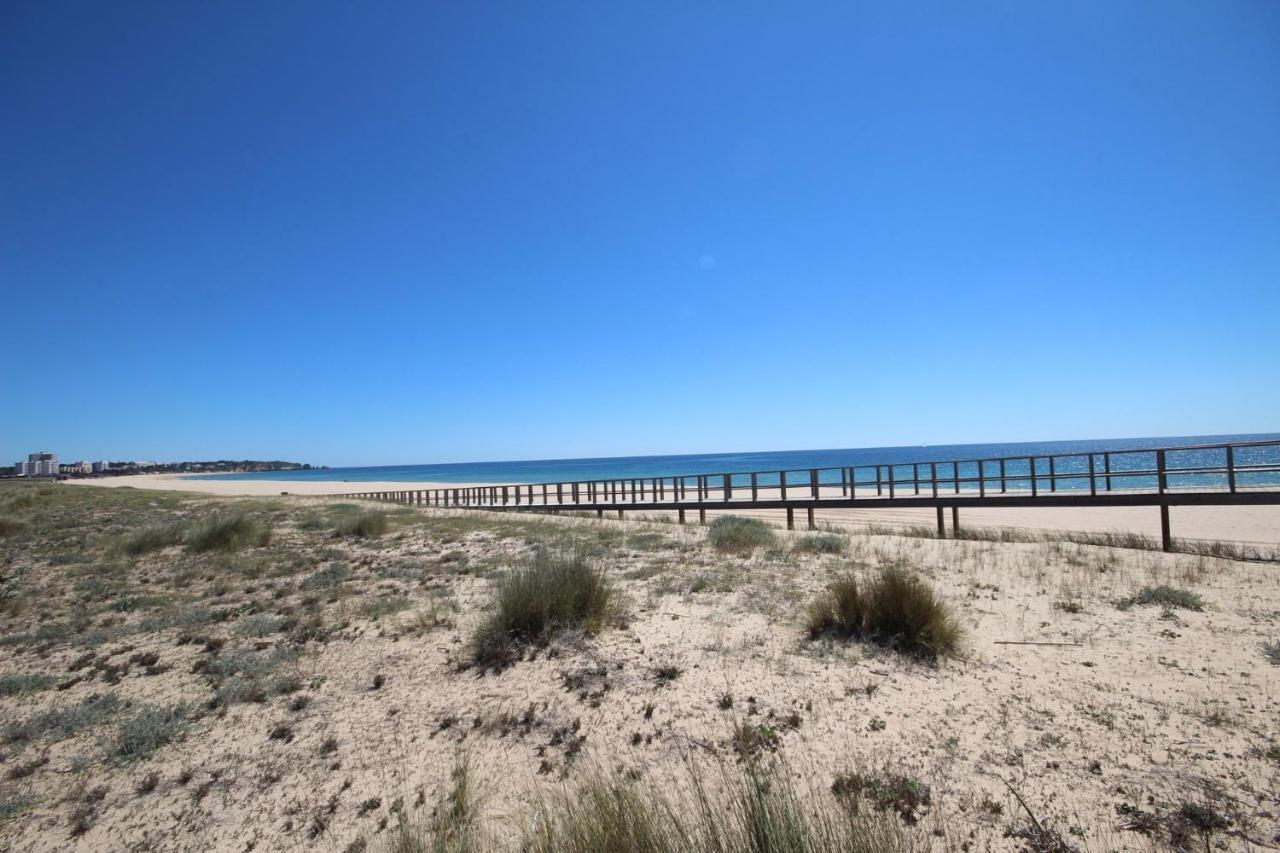 Apartment On The Beach By Amcf Alvor Εξωτερικό φωτογραφία